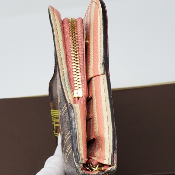 100% Auth Louis Vuitton Zip Wallet - Picture 8 of 8